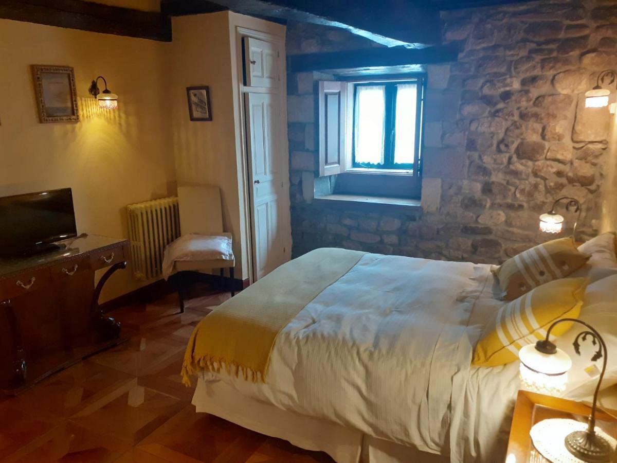 Hotel La Casona De Barrio, Alto Campoo Barrio  Eksteriør billede