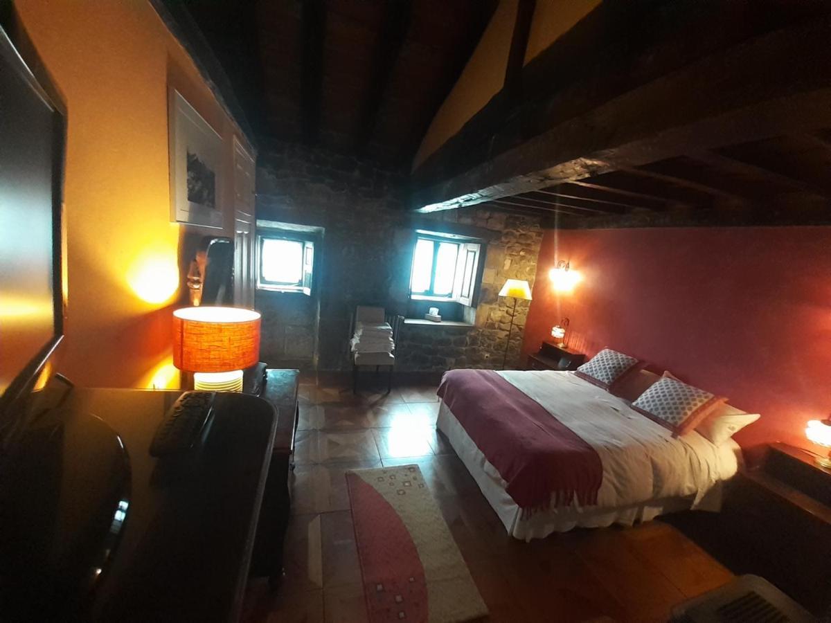 Hotel La Casona De Barrio, Alto Campoo Barrio  Eksteriør billede
